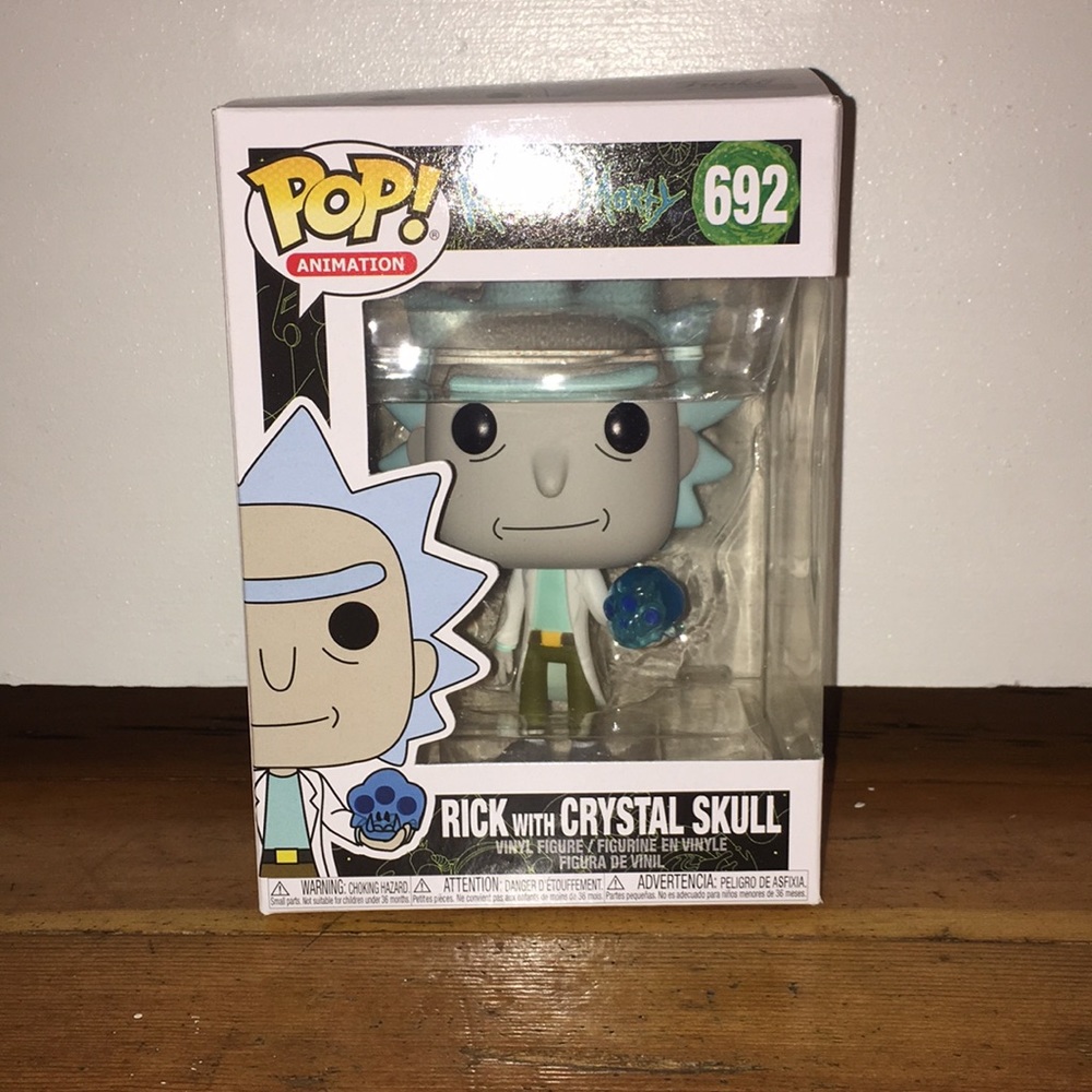 Rick with crystal skull vinyl figure